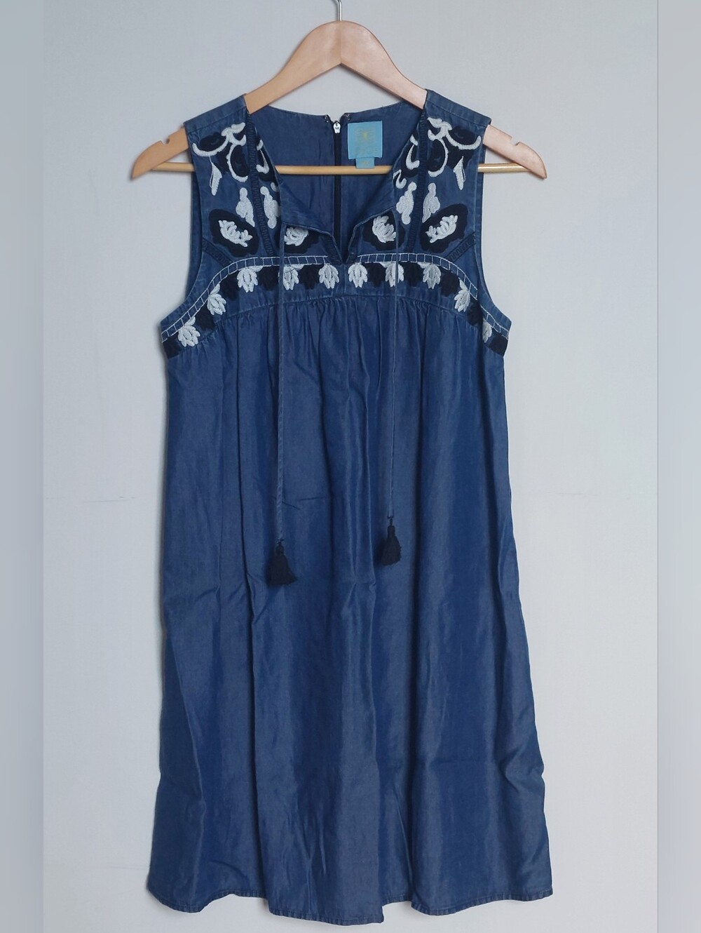 Cece Sleeveless Navy Embroidered Boho Dress